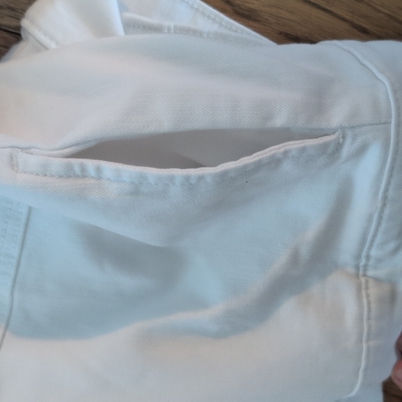 Abercrombie Kids Classic White Jean Jacket - Picture 4 of 4